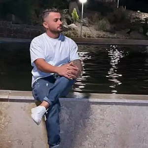 دانلود آهنگ دل بزومه دریا تومه کشتی بووشی از ابی عالی دانلود آهنگ دل بزومه دریا تومه کشتی بووشی از ابی عالی